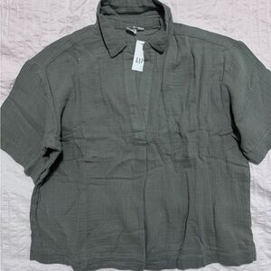 GAP 100% Linen Button-Front Blouse in Olive Green – Size S (NWT)